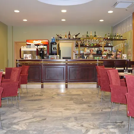 Hotel Debreceni Postas Udulo Debrecen