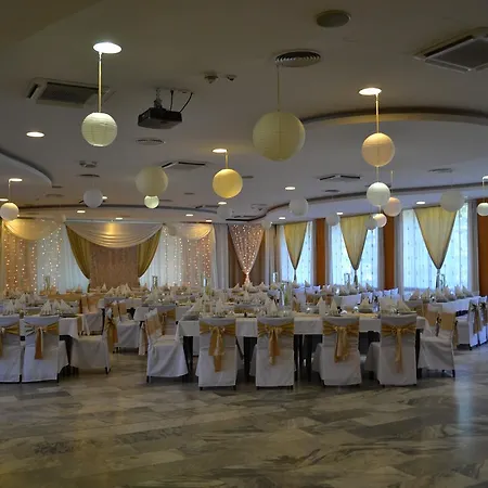 Hotel Debreceni Postas Udulo Debrecen